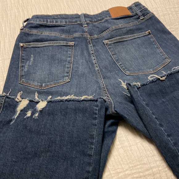 Judy Blue Control Top Distressed Flare Jeans  88739 - Picture 4 of 8